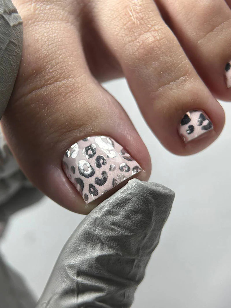Pedicure Leo. Beige. Colored Foil. Nail wraps WR-509