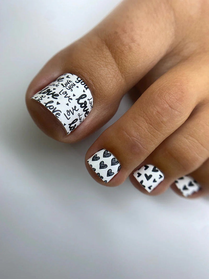 Pedicure Mix. Black and White Hearts. Nail wrap WR-708