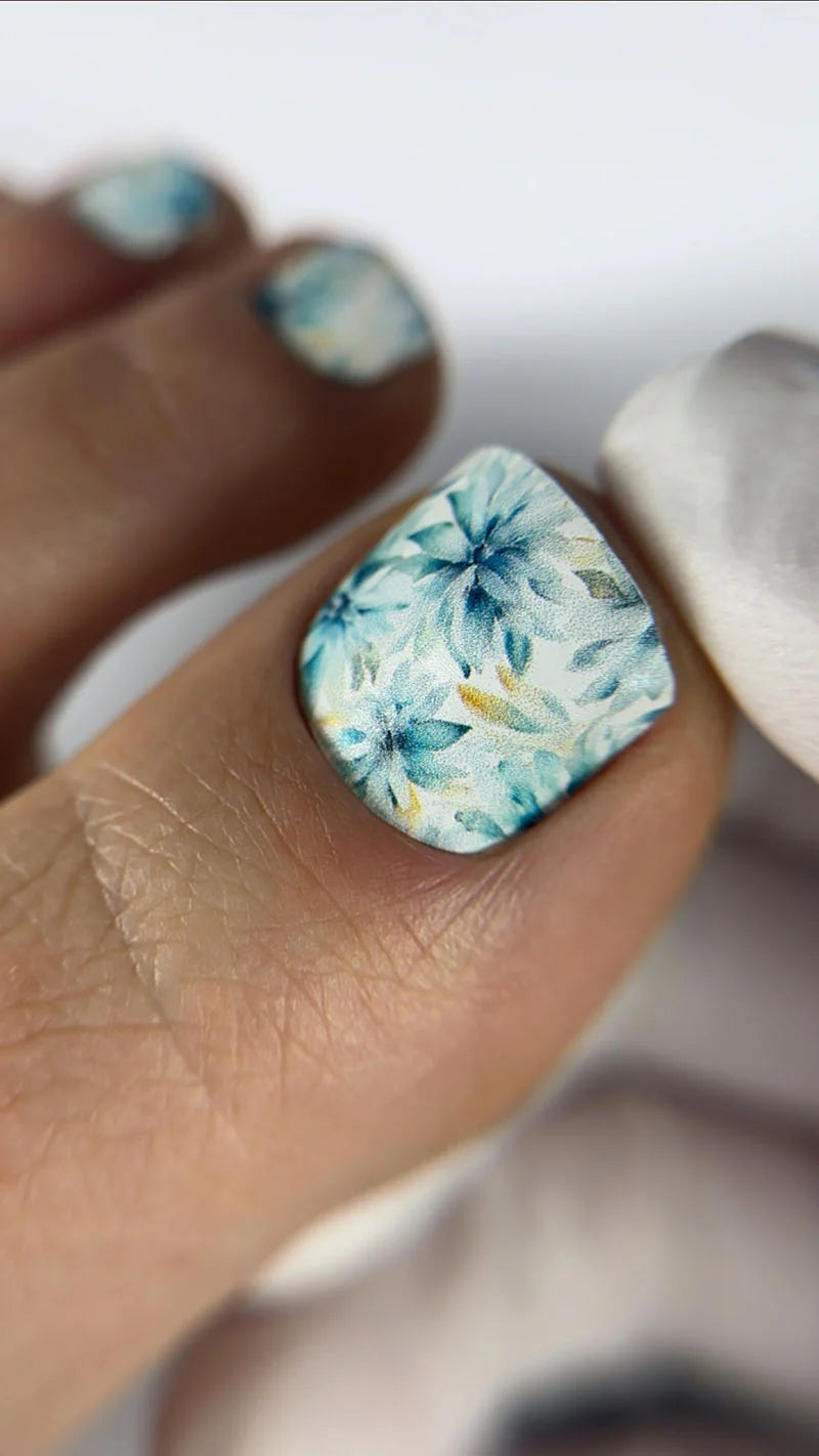 Pedicure Flowers. Blue. Nail wraps WR-570